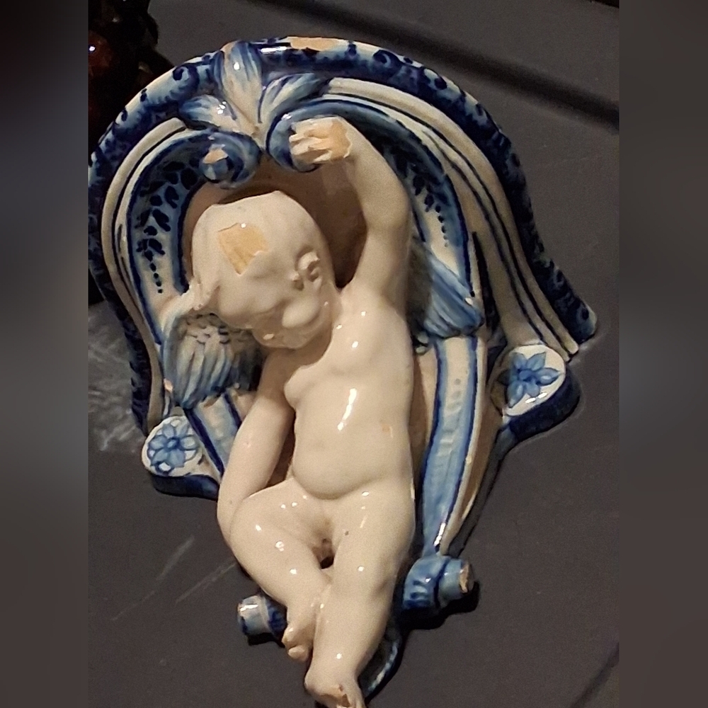 VTG  Chantagalli De Tusie Blue and White Cherub Wall Accent Pocket